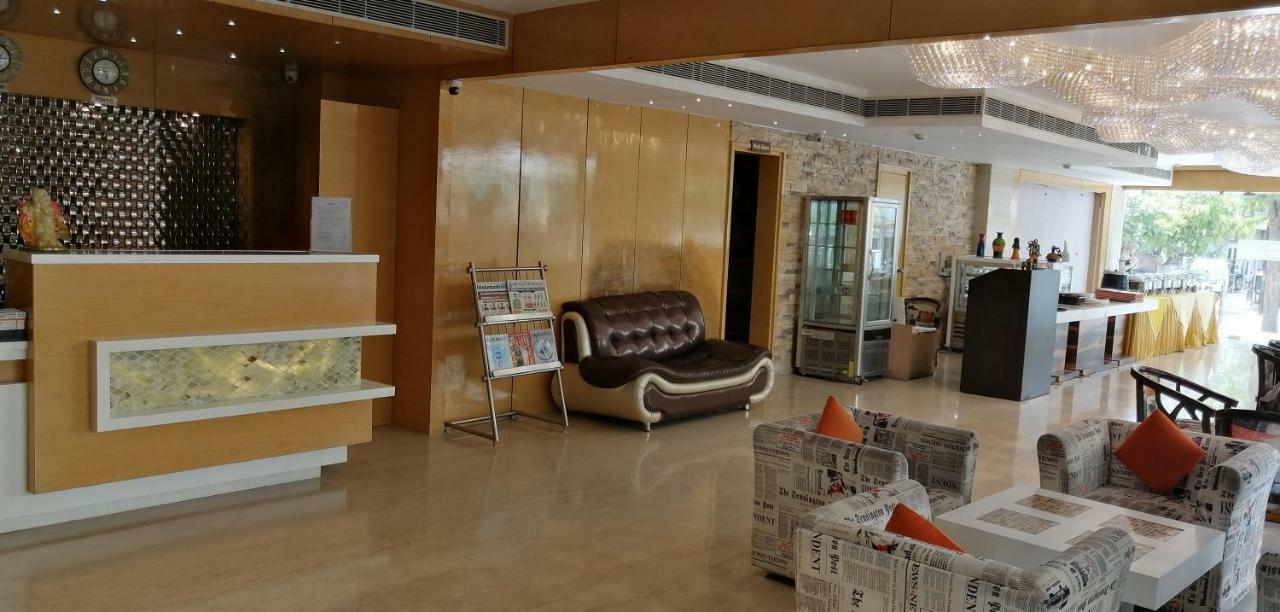 Kyriad Hotel Jaipur By Othpl Exteriér fotografie